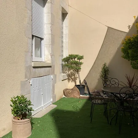 Maison De ثوارس